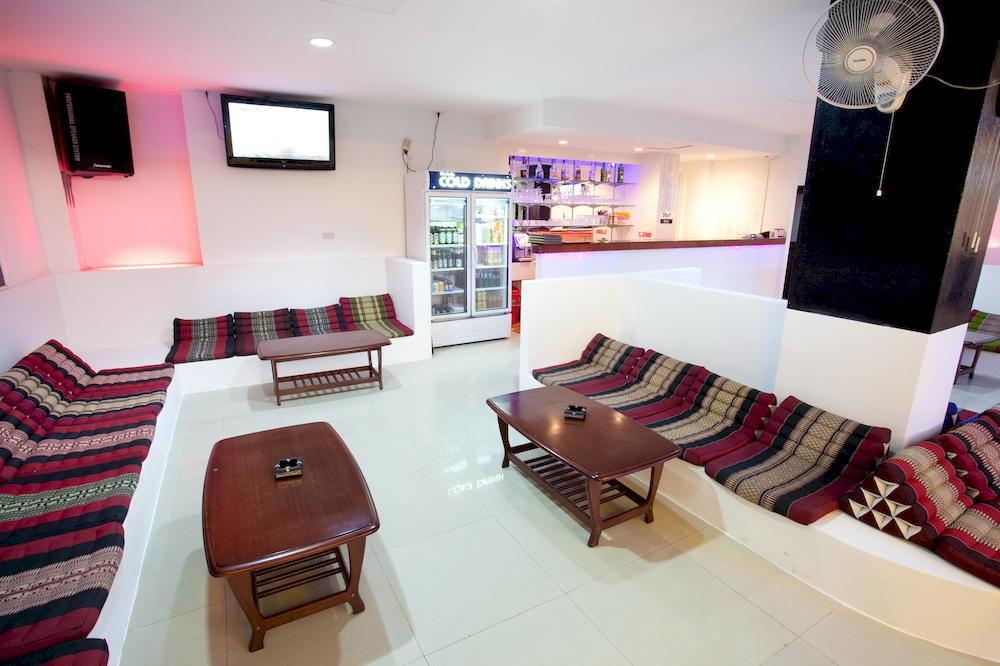 Lars-Lita Residence Patong Exterior photo